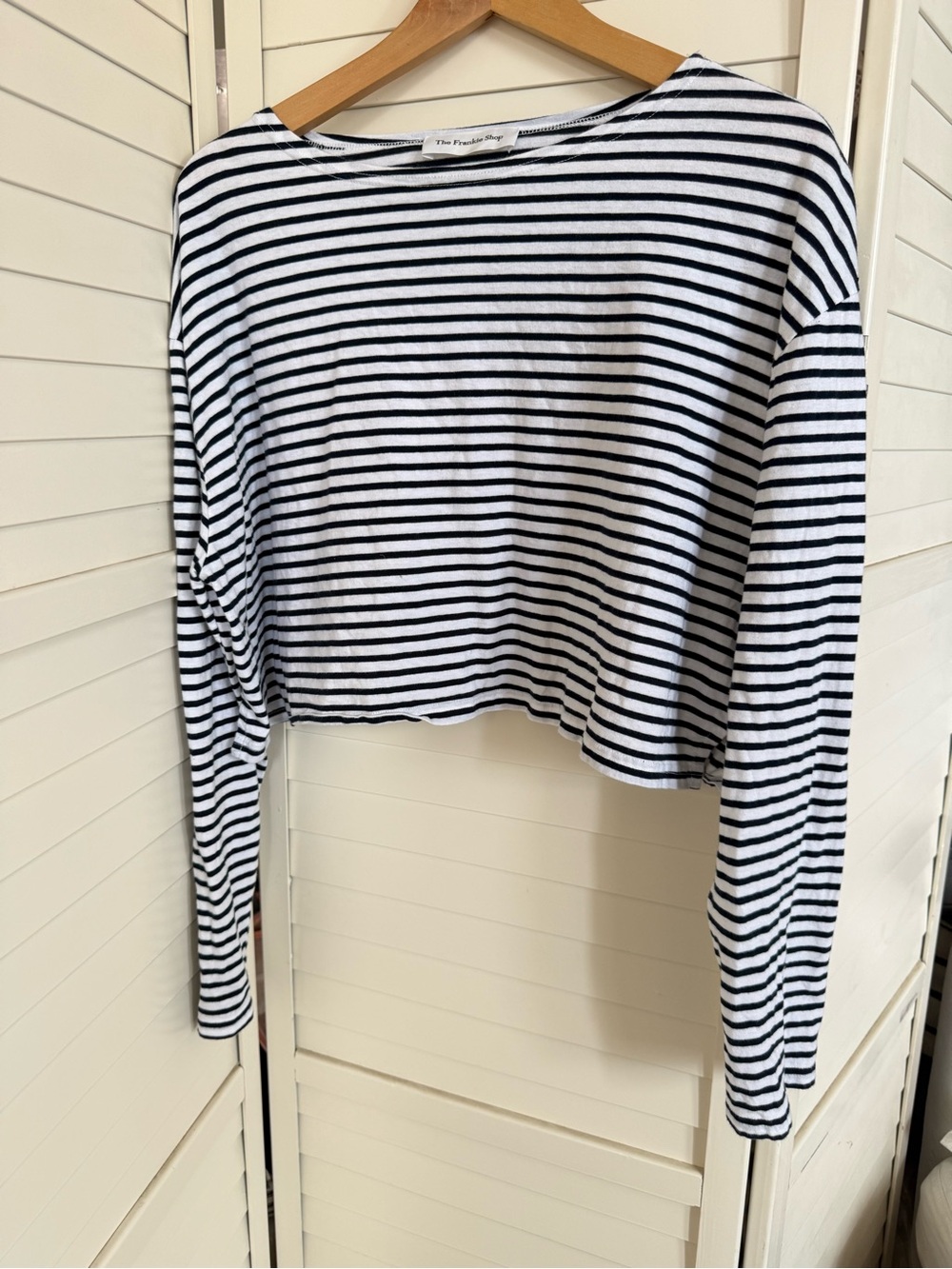 The Frankie Shop Tilla Striped Boatneck Cropped Long-Sleeve Top Tee Xs/S View 4